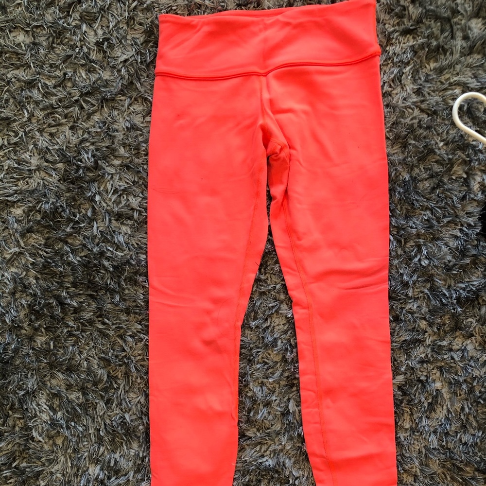 Lulu lemon neon pink leggings